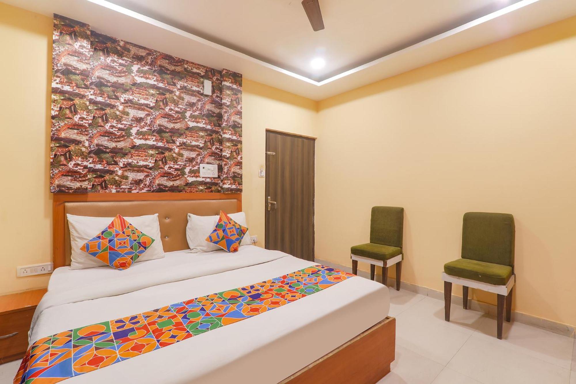 Fabhotel Swarn Banquet Kakarmatha Exteriér fotografie