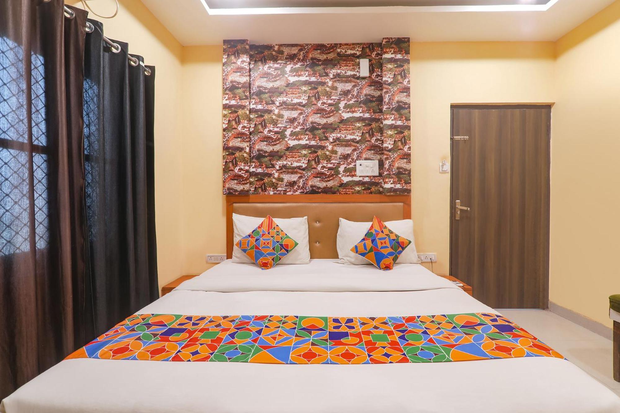 Fabhotel Swarn Banquet Kakarmatha Exteriér fotografie