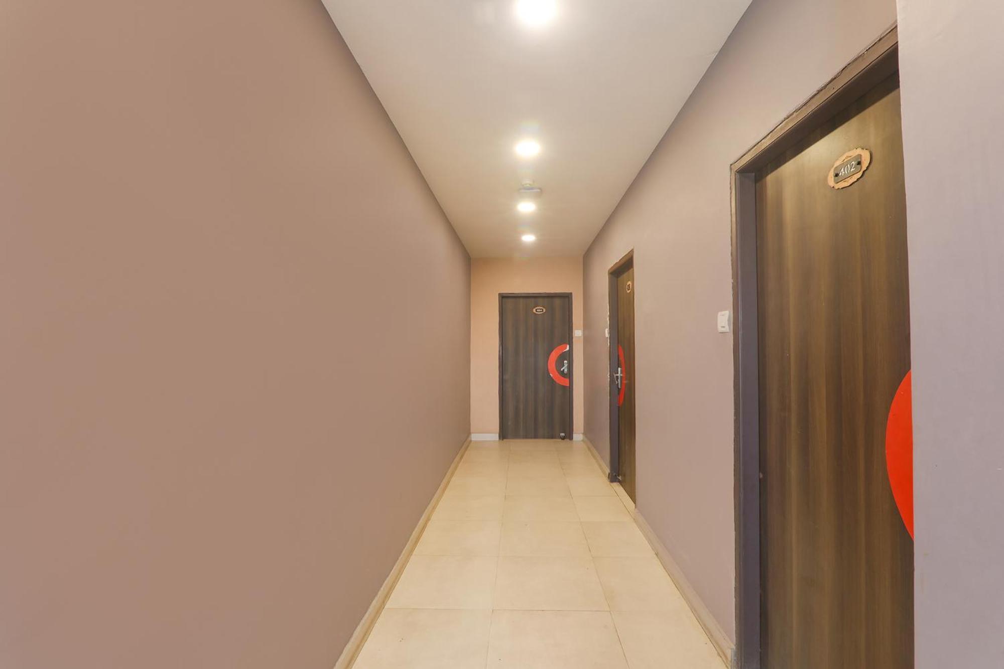 Fabhotel Swarn Banquet Kakarmatha Exteriér fotografie