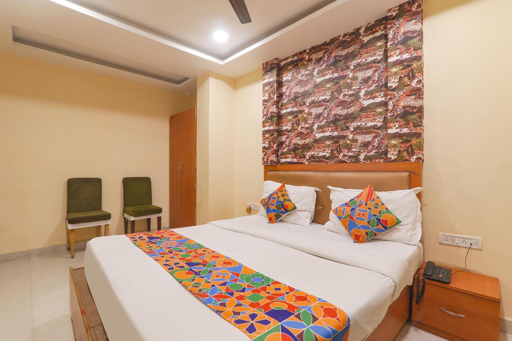 Fabhotel Swarn Banquet Kakarmatha Exteriér fotografie