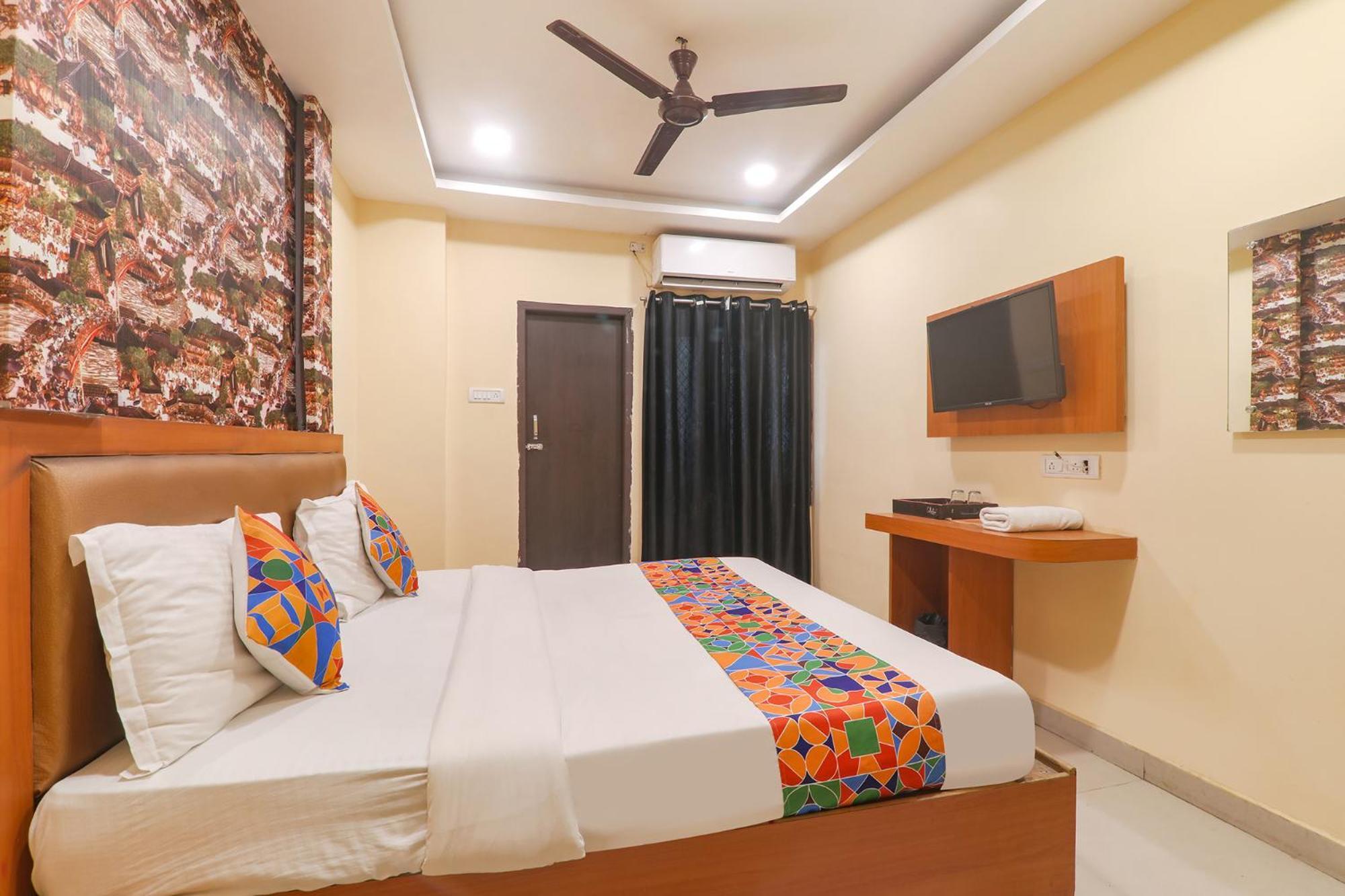 Fabhotel Swarn Banquet Kakarmatha Exteriér fotografie